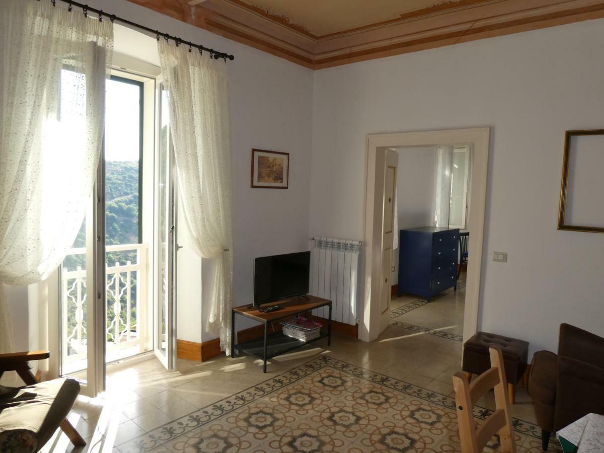 Casa Diamanti-Fox 33 Via Guglielmo Marconi Apartment Sonnino Bagian luar foto